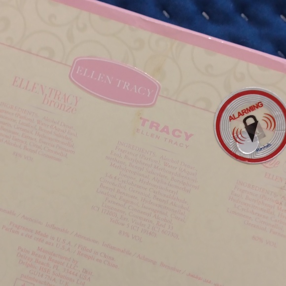 Ellen Tracy perfume - Picture 9 of 9